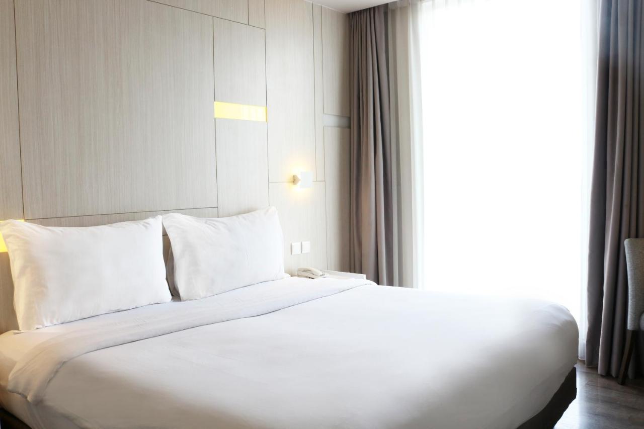 Swiss-Belinn Cikarang Luaran gambar